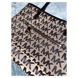 Michael Kors Shoulder Bag